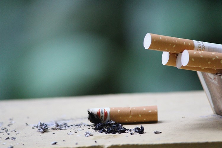 sigara-tuketimi Hamilelik Döneminde Doğru Bilinen Yanlışlar 